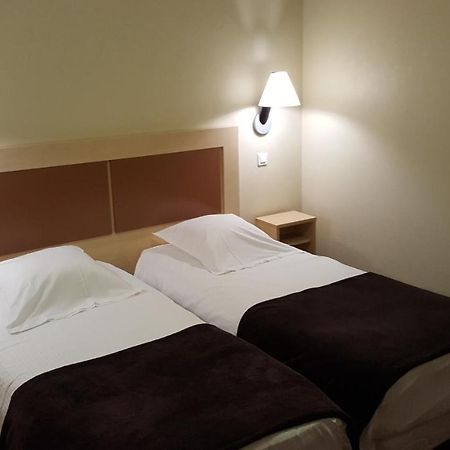 Cit'Hotel Talencia Thouars Exterior foto