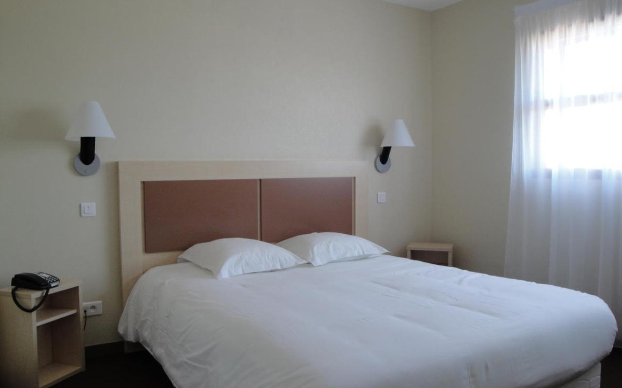 Cit'Hotel Talencia Thouars Exterior foto