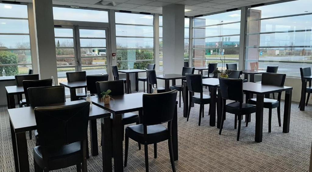 Cit'Hotel Talencia Thouars Exterior foto