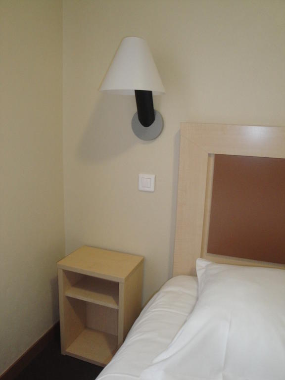 Cit'Hotel Talencia Thouars Zimmer foto